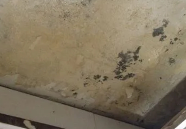 大观阳台漏水维修公司分享下大观卫生间渗水维修需要注意哪些问题。